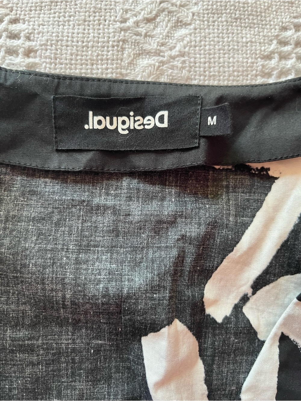 Desigual Black Graffiti Dress with White Text Letters & Belt V-neck Buttons Puff - Picture 9 of 10
